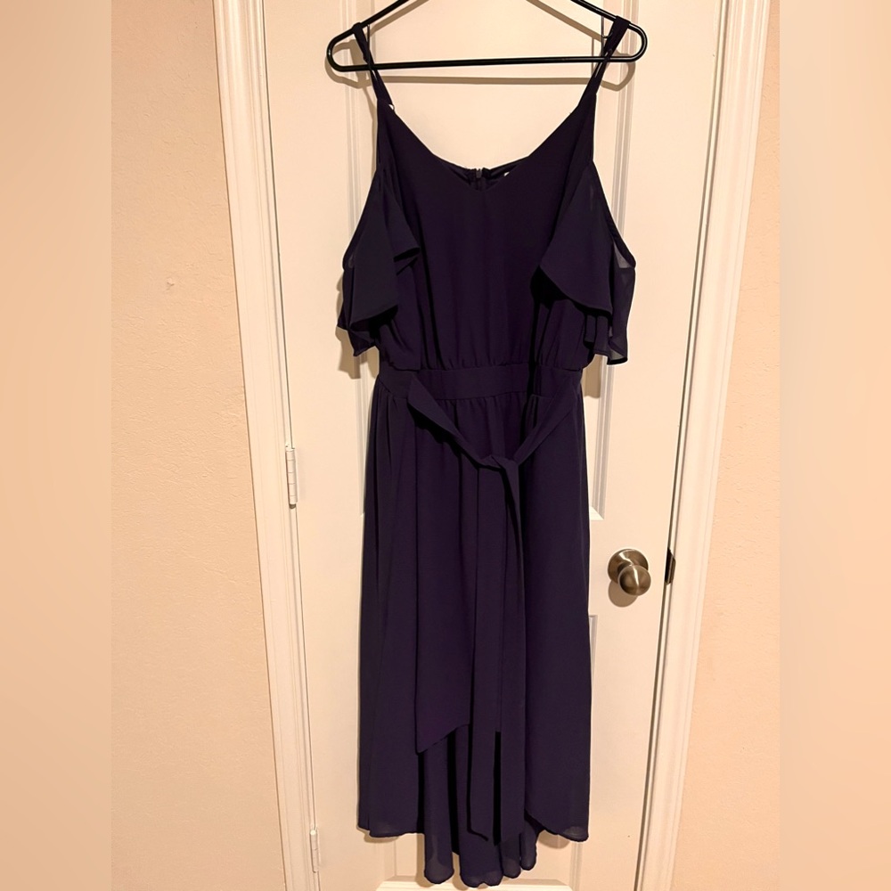Navy blue summer dress, with off shoulder sleeves.